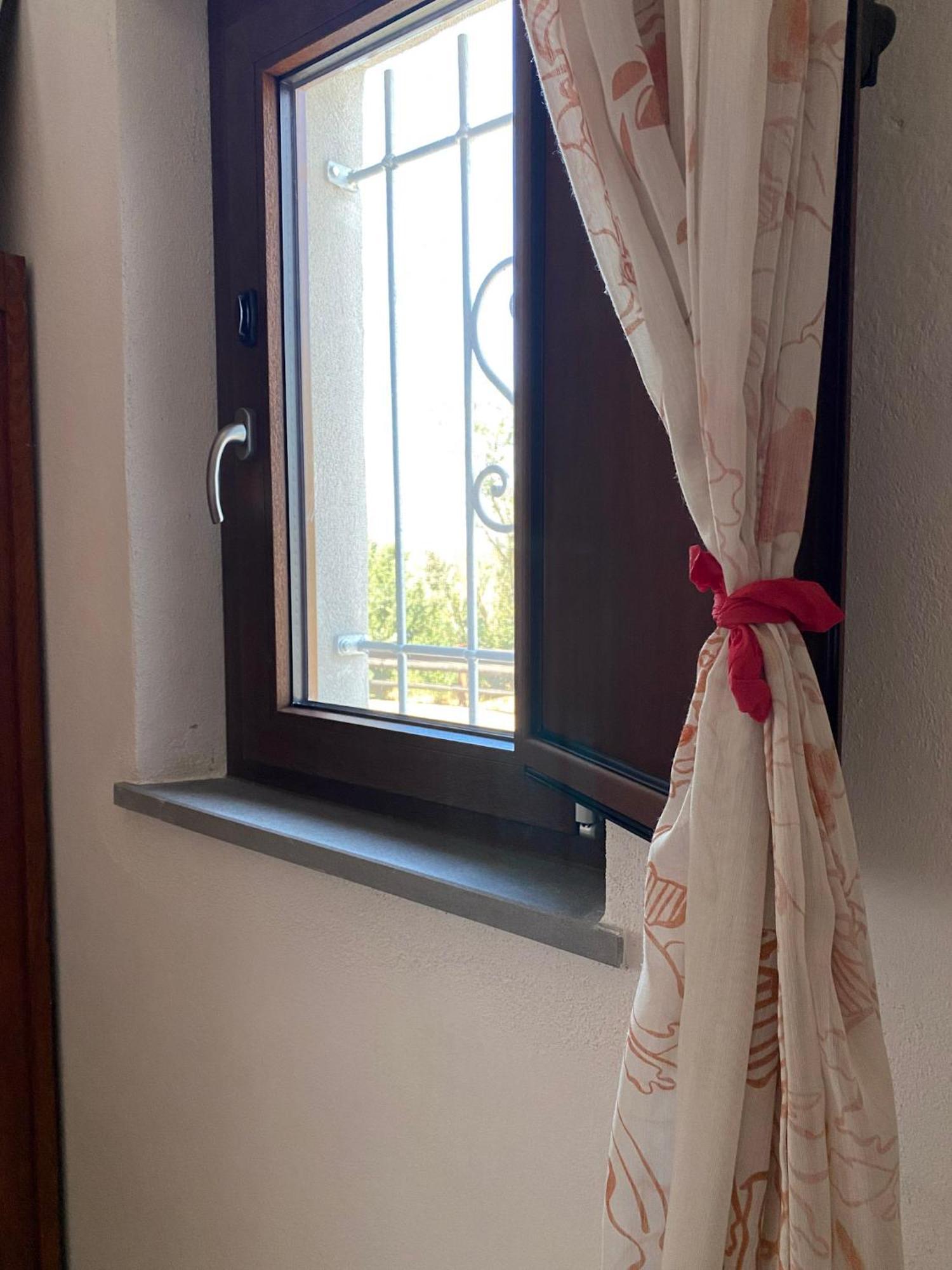 B&B Lichitu Sedilo Exteriör bild